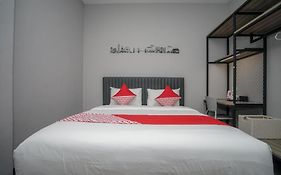 OYO 568 Rajawali Homestay